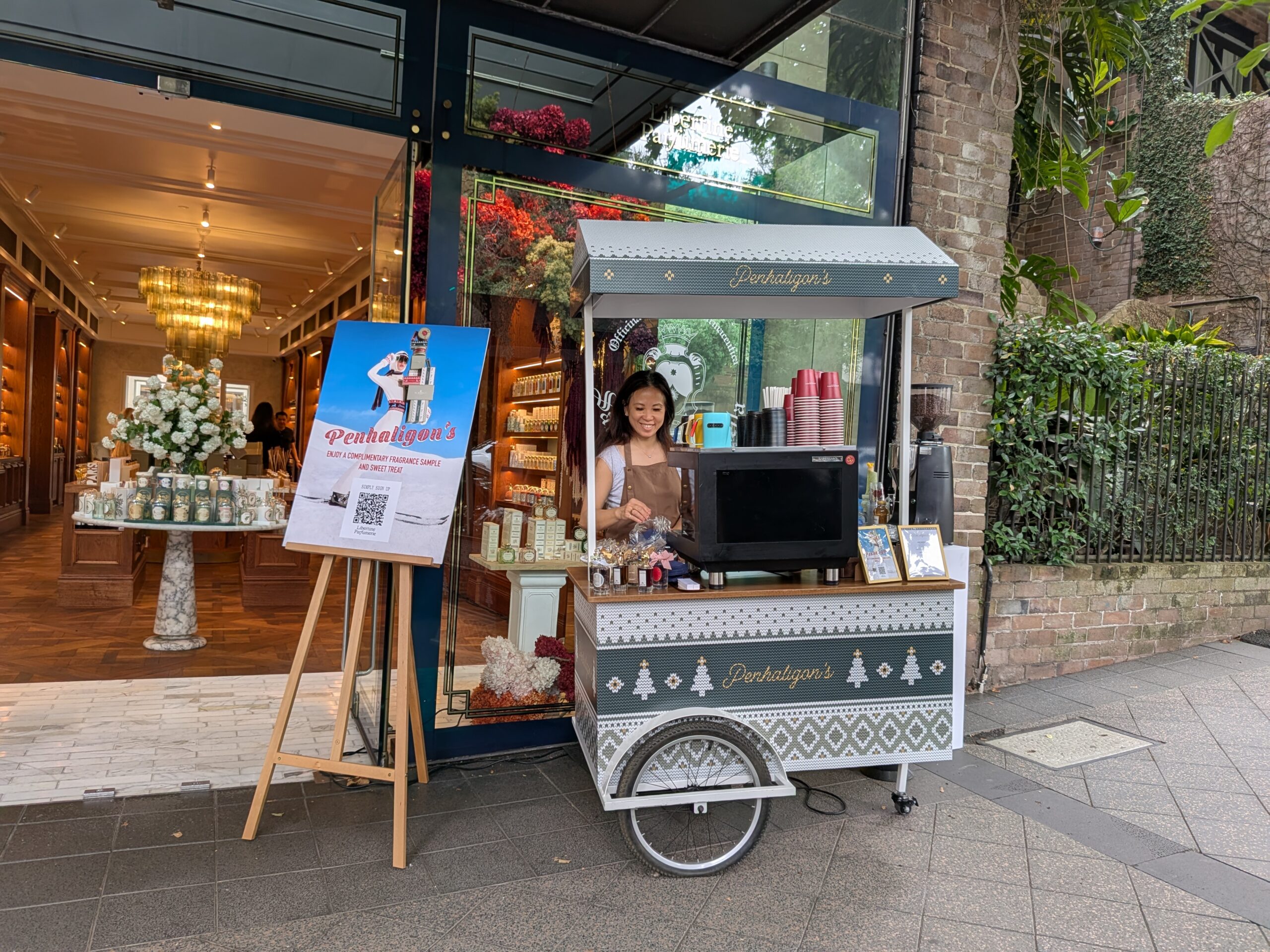 Penhaligon’s luxury fragrance pop-up cart